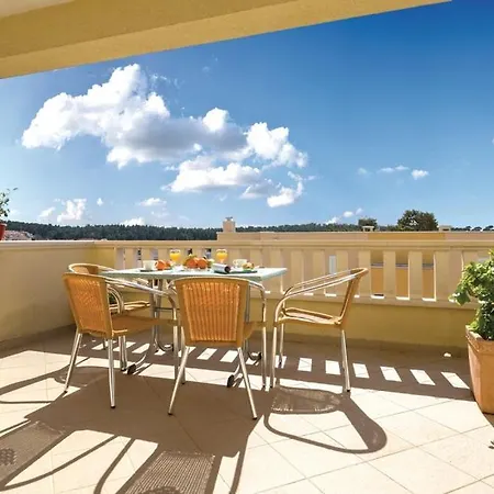 Begic Apartment Makarska